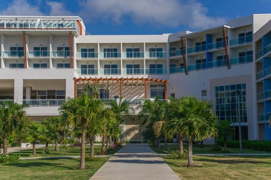 Gran Muthu Almirante Beach Hotel Guardalavaca Exterior photo